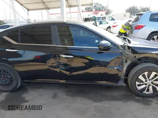 2019 Nissan Altima S with VIN 1N4BL4BV0KN323816, listed as a IAAI auction lot 42081799 with 117,230 mi miles and . Bid and sale history available at carsss.com. Image 14.