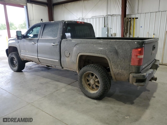 2015 GMC Sierra 2500HD Denali with VIN 1GT120E84FF514856, listed as a Copart auction lot 61423374 with 204,130 mi miles and Salvage Title. Bid and sale history available at carsss.com. Image 2.