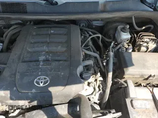 2018 Toyota Tundra SR5 с VIN 5TFDW5F18JX773255, выставлен на аукционе Copart как лот 70059485 с пробегом 106 079 миль миль и Списание • Salvage title. История ставок и продаж доступна на DreamBid. Изображение 13.