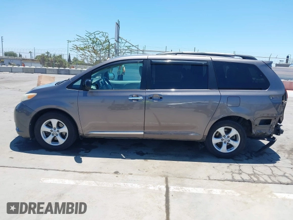 2011 Toyota Sienna LE AAS with VIN 5TDKK3DC3BS049461, listed as a IAAI auction lot 42629071 with 122,023 mi miles and . Bid and sale history available at DreamBid. Image 15.