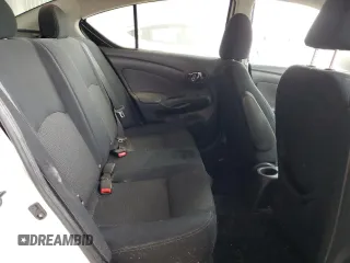 2015 Nissan Versa SV z VIN 3N1CN7AP5FL898483, wystawiony jako Copart lot #53100565 z przebiegiem 173 488 mil mil oraz Szkoda całkowita • Salvage title. Historia ofert i sprzedaży dostępna na DreamBid. Obrazek 10.