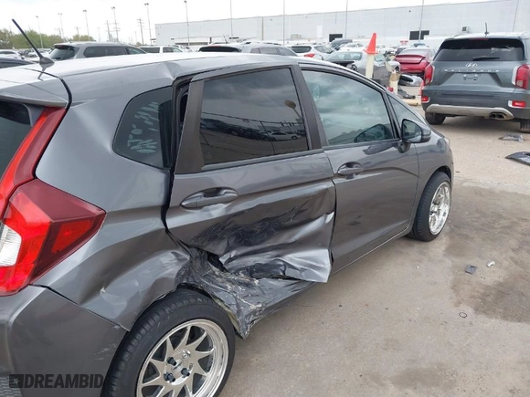 2015 Honda Fit LX with VIN 3HGGK5H56FM713871, listed as a IAAI auction lot 41861828 with 206,588 mi miles. Bid and sale history available at carsss.com. Image 6.
