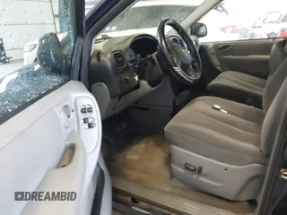 2005 Dodge Caravan SE with VIN 1D4GP24R55B294220, listed as a IAAI auction lot 42381175 with 260,980 mi miles and . Bid and sale history available at DreamBid. Image 5.