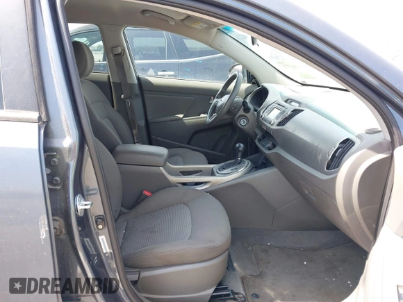 2014 Kia Sportage LX with VIN KNDPBCAC2E7648831, listed as a IAAI auction lot 41963773 with 118,399 mi miles and . Bid and sale history available at carsss.com. Image 5.