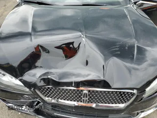 2018 Lincoln MKZ Reserve with VIN 3LN6L5F9XJR607427, listed as a Copart auction lot 57777005 with 70,031 mi miles and Salvage title. Bid and sale history available at DreamBid. Image 11.
