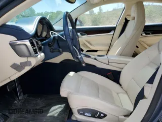 2010 Porsche Panamera Turbo with VIN WP0AC2A70AL090897, listed as a Copart auction lot 60986335 with 120,334 mi miles and Salvage title. Bid and sale history available at DreamBid. Image 7.