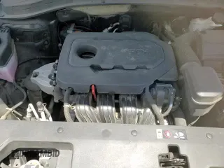 2020 Hyundai Santa Fe SEL z VIN 5NMS33AD0LH300192, wystawiony jako Copart lot #63845195 z przebiegiem 83 669 mil mil oraz Szkoda całkowita • Salvage title. Historia ofert i sprzedaży dostępna na DreamBid. Obrazek 14.