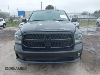 2014 Ram 1500 Express z VIN 1C6RR6KT3ES383099, wystawiony jako IAAI lot #41665232 z przebiegiem 139 043 mil mil oraz . Historia ofert i sprzedaży dostępna na DreamBid. Obrazek 12.