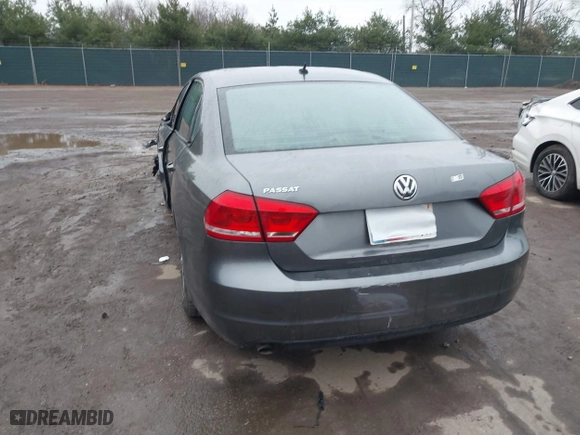 2012 Volkswagen Passat S w/Appearance with VIN 1VWAH7A34CC029189, listed as a IAAI auction lot 41110389 with 162,406 mi miles. Bid and sale history available at carsss.com. Image 3.