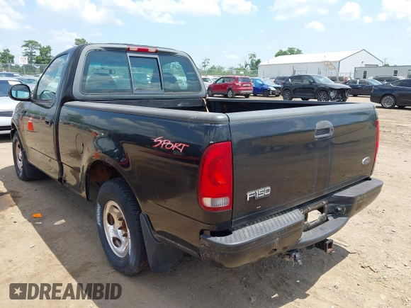2000 Ford F-150 XL z VIN 1FTZF1724YNB61775, wystawiony jako IAAI lot #42580708 z przebiegiem 164 798 mil mil oraz . Historia ofert i sprzedaży dostępna na DreamBid. Obrazek 3.