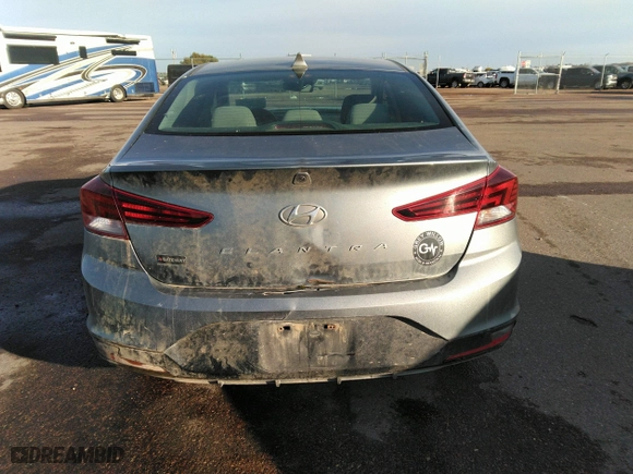 2019 Hyundai Elantra Preferred with VIN KMHD84LF1KU781751, listed as a IAAI auction lot 40728620 with 132,978 mi miles. Bid and sale history available at carsss.com. Image 16.
