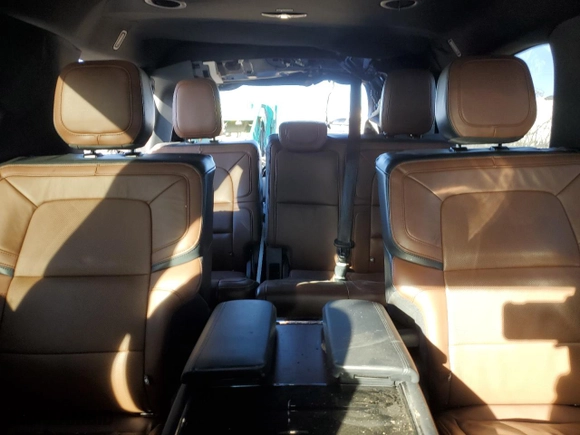 2023 Lincoln Navigator L Reserve with VIN 5LMJJ3LG6PEL16195, listed as a Copart auction lot 82288124 with 23,021 mi miles and Salvage Title. Bid and sale history available at carsss.com. Image 10.