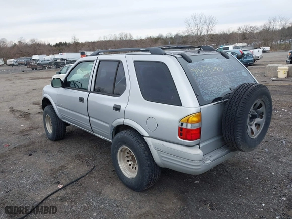 1998 Isuzu Rodeo S with VIN 4S2CM58W6W4375632, listed as a IAAI auction lot 41659797 with 195,732 mi miles. Bid and sale history available at carsss.com. Image 3.