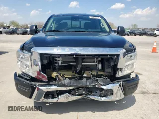 2024 Nissan Titan Pro-4X with VIN 1N6AA1ED3RN109827, listed as a Copart auction lot 50633225 with 4,076 mi miles and Salvage title. Bid and sale history available at DreamBid. Image 5.