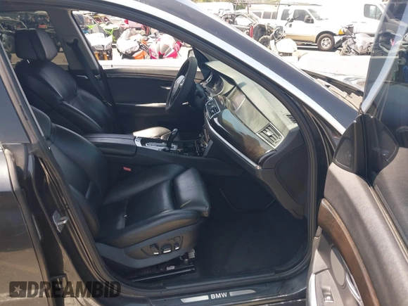 2013 BMW 5 Series 535i Gran Turismo xDrive with VIN WBASP2C55DC339555, listed as a IAAI auction lot 42674360 with 170,559 mi miles and . Bid and sale history available at DreamBid. Image 5.