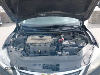 2014 Nissan Sentra SV z VIN 3N1AB7AP5EY226487, wystawiony jako IAAI lot #42053736 z przebiegiem 100 110 mil mil oraz . Historia ofert i sprzedaży dostępna na DreamBid. Obrazek 10.