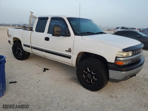 2001 Chevrolet Silverado 1500 LT with VIN 1GCEK19T21E144172, listed as a Copart auction lot 85363674 with 268,895 mi miles and Salvage Title. Bid and sale history available at carsss.com. Image 4.
