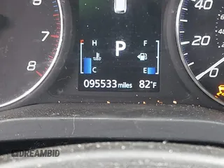 2018 Mitsubishi Outlander ES z VIN JA4AZ2A32JZ004749, wystawiony jako IAAI lot #42172216 z przebiegiem 95 533 mil mil oraz . Historia ofert i sprzedaży dostępna na DreamBid. Obrazek 16.