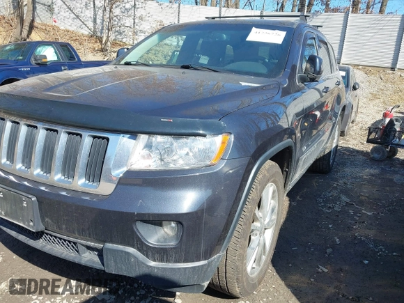 2013 Jeep Grand Cherokee Laredo with VIN 1C4RJFAG4DC653079, listed as a IAAI auction lot 41726726 with 152,356 mi miles. Bid and sale history available at carsss.com. Image 22.