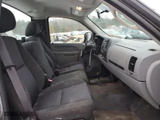 2011 Chevrolet Silverado 1500 Work Truck with VIN 1GCNKPEX5BZ272931, listed as a Copart auction lot 45153385 with 121,619 mi miles and Clean Title. Bid and sale history available at carsss.com. Image 10.