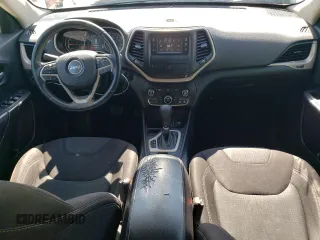2015 Jeep Cherokee Latitude with VIN 1C4PJLCB9FW627800, listed as a Copart auction lot 56161195 with 213,821 mi miles and Clean Title. Bid and sale history available at DreamBid. Image 8.