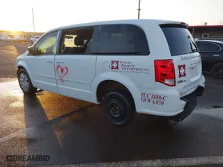 2017 Dodge Grand Caravan SE with VIN 2C4RDGBG1HR717961, listed as a IAAI auction lot 40874013 with 298,790 mi miles. Bid and sale history available at carsss.com. Image 3.