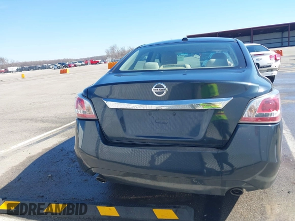 2015 Nissan Altima 2.5 S with VIN 1N4AL3AP0FC465917, listed as a IAAI auction lot 41650721 with 105,357 mi miles. Bid and sale history available at carsss.com. Image 17.