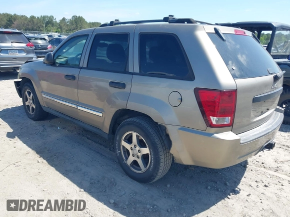 2005 Jeep Grand Cherokee Laredo with VIN 1J4HS48NX5C656582, listed as a IAAI auction lot 42079746 with Not Provided miles and . Bid and sale history available at DreamBid. Image 3.