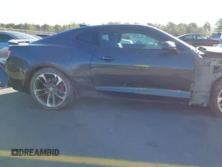 2017 Chevrolet Camaro 2SS с VIN 1G1FH1R78H0104538, выставлен на аукционе IAAI как лот 41870474 с пробегом 119 955 миль миль и . История ставок и продаж доступна на DreamBid. Изображение 19.