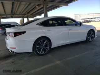 2020 Lexus ES with VIN 58AGZ1B10LU062421, listed as a Copart auction lot 50784555 with 81,514 mi miles and Salvage Title. Bid and sale history available at carsss.com. Image 3.