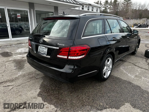 2014 Mercedes-Benz E 350 Luxury with VIN WDDHH8JB8EA906382, listed as a Copart auction lot 47252745 with 315,840 mi miles and Clean Title. Bid and sale history available at DreamBid. Image 4.