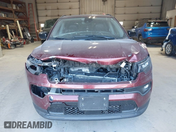 2022 Jeep Compass Latitude with VIN 3C4NJDBBXNT110637, listed as a IAAI auction lot 41967575 with 36,933 mi miles and . Bid and sale history available at DreamBid. Image 12.