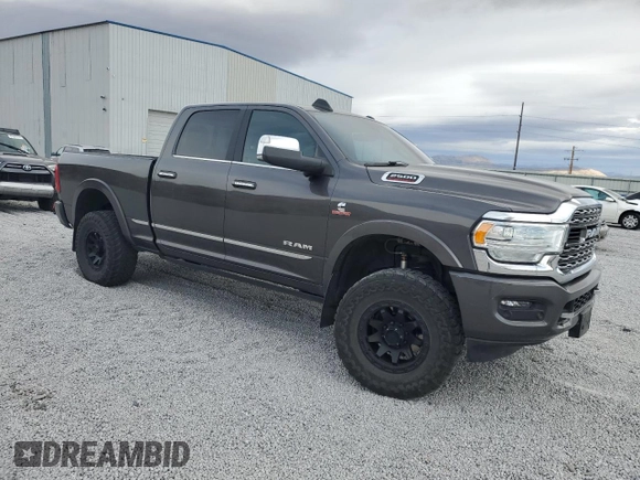 2020 Ram 2500 Limited z VIN 3C6UR5SL2LG283018, wystawiony jako Copart lot #81413464 z przebiegiem 109 774 mil mil oraz Szkoda całkowita • Salvage title. Historia ofert i sprzedaży dostępna na DreamBid. Obrazek 4.