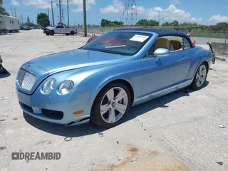2007 Bentley Continental GT z VIN SCBDR33W17C044528, wystawiony jako IAAI lot #42308345 z przebiegiem Nie podano mil oraz . Historia ofert i sprzedaży dostępna na DreamBid. Obrazek 2.