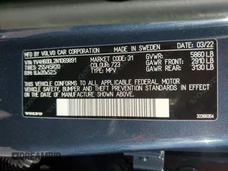 2022 Volvo XC60 Recharge Plug-In Hybrid Inscription with VIN YV4H60DL2N1069891, listed as a Copart auction lot 84258724 with 13,365 mi miles and Salvage Title. Bid and sale history available at carsss.com. Image 13.