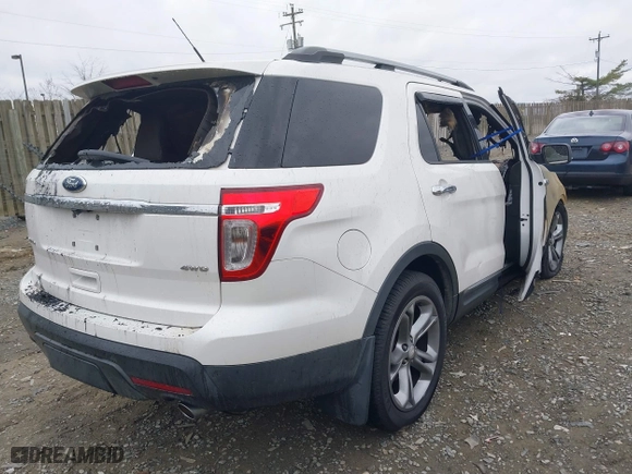 2013 Ford Explorer Limited with VIN 1FM5K8F86DGA60918, listed as a IAAI auction lot 41853203 with 1 mi miles. Bid and sale history available at carsss.com. Image 4.