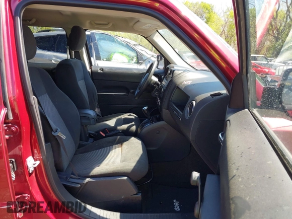 2016 Jeep Patriot Sport with VIN 1C4NJPBA1GD749488, listed as a IAAI auction lot 42039840 with 135,565 mi miles and . Bid and sale history available at DreamBid. Image 5.