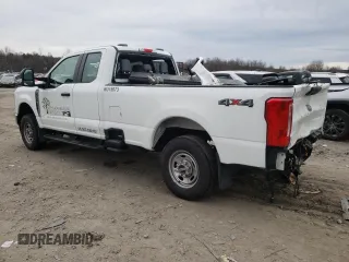 2023 Ford F-350 с VIN 1FT8X3BA3PEC79964, выставлен на аукционе Copart как лот 80507954 с пробегом 18 604 миль миль и Списание • Salvage title. История ставок и продаж доступна на DreamBid. Изображение 2.