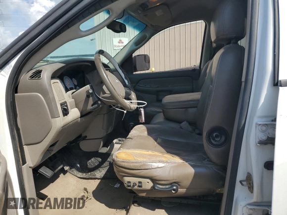 2005 Dodge 3500 SLT z VIN 3D7LS38C55G816573, wystawiony jako Copart lot #62147115 z przebiegiem 422 402 mil mil oraz Szkoda całkowita • Salvage title. Historia ofert i sprzedaży dostępna na DreamBid. Obrazek 7.