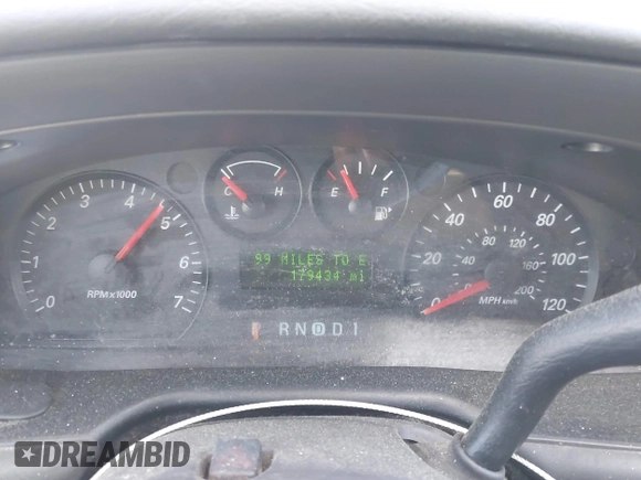 2005 Ford Taurus SE with VIN 1FAFP53U85A117320, listed as a IAAI auction lot 42121647 with 179,434 mi miles. Bid and sale history available at carsss.com. Image 7.
