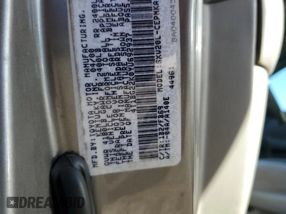 2000 Toyota Camry CE z VIN 4T1BG22K0YU692937, wystawiony jako Copart lot #57456985 z przebiegiem 116 617 mil mil oraz Szkoda całkowita • Salvage title. Historia ofert i sprzedaży dostępna na DreamBid. Obrazek 12.