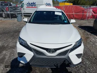 2020 Toyota Camry SE z VIN 4T1M11AK4LU383146, wystawiony jako IAAI lot #41576613 z przebiegiem 85 492 mil mil oraz . Historia ofert i sprzedaży dostępna na DreamBid. Obrazek 12.