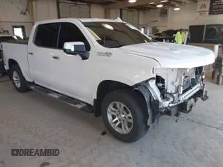 2019 Chevrolet Silverado 1500 High Country with VIN 1GCUYHEL3KZ158830, listed as a IAAI auction lot 41646878 with 105,524 mi miles. Bid and sale history available at carsss.com. Image 1.