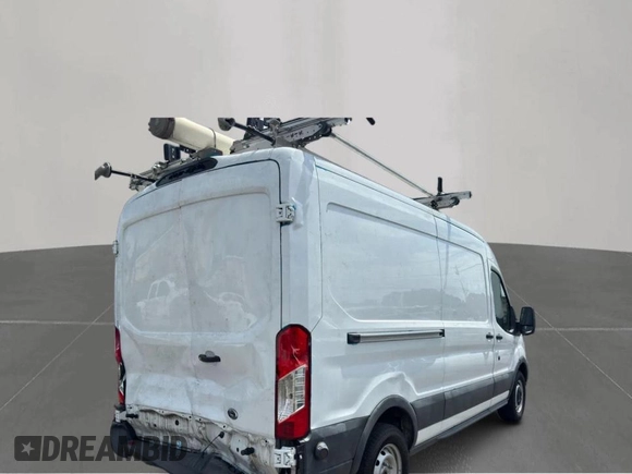 2018 Ford Transit with VIN 1FTYR2CM3JKA09753, listed as a Copart auction lot 66769315 with 108,521 mi miles and Clean title. Bid and sale history available at DreamBid. Image 4.