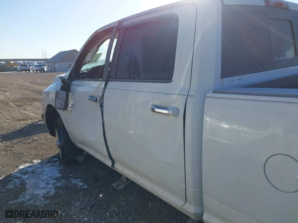 2014 Ram 2500 SLT with VIN 3C6TR5DT2EG158273, listed as a IAAI auction lot 41351124 with 247,499 mi miles. Bid and sale history available at carsss.com. Image 13.