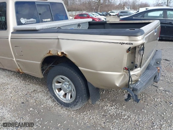 2002 Ford Ranger XL with VIN 1FTYR14U62TA20654, listed as a IAAI auction lot 41708703 with 197,549 mi miles. Bid and sale history available at carsss.com. Image 6.