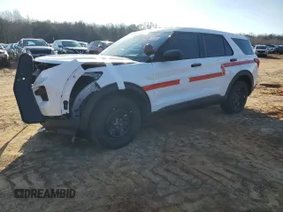 2024 Ford Police Interceptor Utility z VIN 1FM5K8AB5RGA23076, wystawiony jako Copart lot #43662505 z przebiegiem 2578 mil mil oraz Szkody całkowita. Historia ofert i sprzedaży dostępna na DreamBid. Obrazek 1.