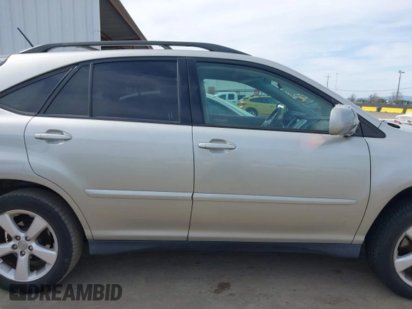 2004 Lexus RX 330 z VIN JTJHA31UX40004451, wystawiony jako IAAI lot #41767691 z przebiegiem 130 483 mil mil oraz . Historia ofert i sprzedaży dostępna na DreamBid. Obrazek 13.