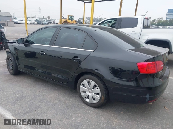 2013 Volkswagen Jetta SE с VIN 3VWDX7AJ2DM414183, выставлен на аукционе IAAI как лот 42489925 с пробегом 52 617 миль миль и . История ставок и продаж доступна на DreamBid. Изображение 3.