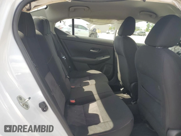 2022 Nissan Sentra SR with VIN 3N1AB8DV7NY272368, listed as a Copart auction lot 52695165 with 27,830 mi miles and Non Repairable. Bid and sale history available at carsss.com. Image 10.